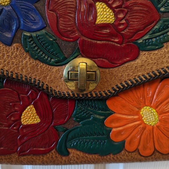 Refinished Vintage 1960's Hand Tooled Leather Purse - Picture 6 of 9